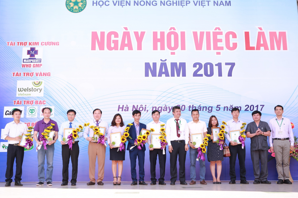 Học viện Nông nghiệp Việt Nam chi 25 tỷ đồng giá trị học bổng dành cho tân sinh viên