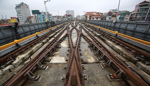 Các đoàn tàu tuyến đường sắt Cát Linh - Hà Đông đã sẵn sàng để chạy thử trên toàn tuyến vào sáng mai 20/9. Việc chạy thử nghiệm sẽ kéo dài từ 3 - 6 tháng để căn chỉnh trước khi đưa vào khai thác thương mại.