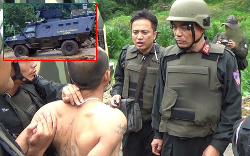Hàng trăm cảnh sát dùng xe bọc thép đột kích điểm nóng ma túy Lóng Luông, tiêu diệt 2 tên trùm