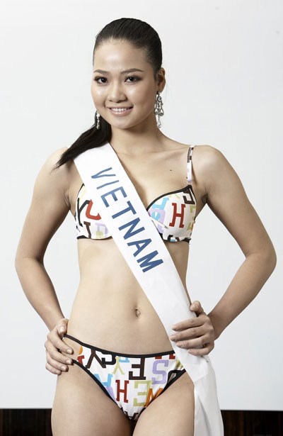 Trần Thị Quỳnh đã lọt vào Top 20 gương mặt đẹp nhất cuộc thi Hoa hậu quốc tế tại Bắc Kinh, Trung Quốc. 