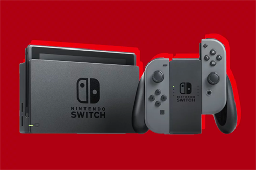 Nintendo Switch là máy chơi game gây ấn tượng nhất năm qua nhờ tính linh hoạt của nó. 2 tay cầm của máy thiết kế rời, có thể lắp vào màn hình để chơi một mình hoặc tháo ra để 2 người cùng chơi. Đã có 7,63 triệu máy được bán ra.