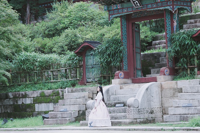 Du lịch Hàn Quốc "không đi bao tiếc", nếu quên ghé địa điểm diện Hanbok check-in như "phim hoàng cung Hàn" cực HOT này!