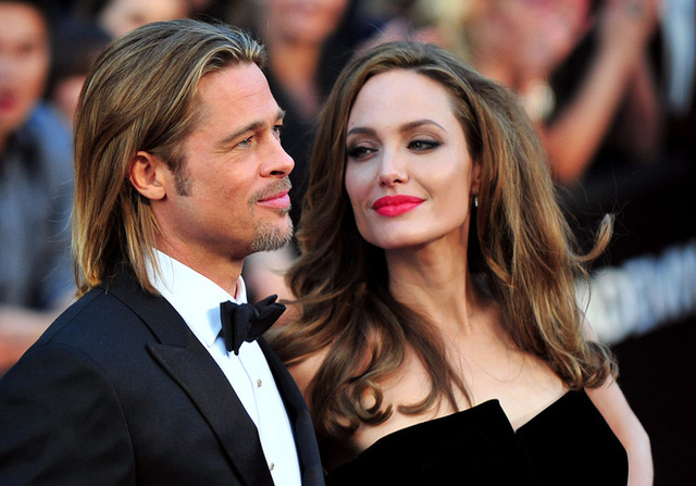 HOT: Angelina Jolie - Brad Pitt sà vào lòng nhau khi gặp lại, nhiều khả năng tái hợp