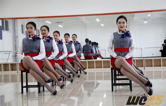 Cận cảnh quá trình huấn luyện nữ tiếp viên hàng không của Trung Quốc