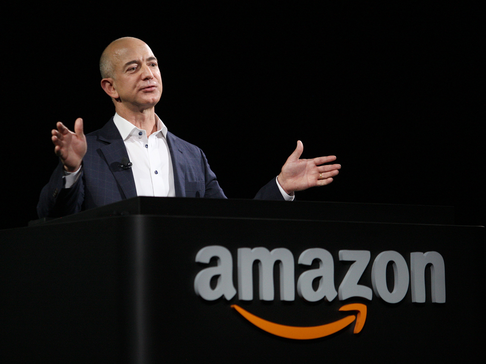 CEO Amazon - Jeff Bezos thay thế Bill Gates trở thành người giàu nhất thế giới