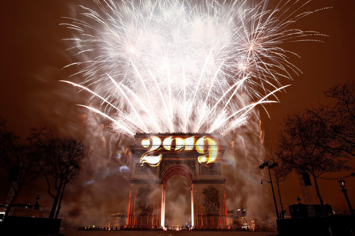 Khải Hoàn môn, Paris, Pháp đón năm mới 2019.