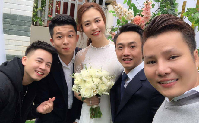 Hé lộ khoảnh khắc ngọt ngào được cho là ảnh cưới của Cường Đô La và Đàm Thu Trang trước ngày trọng đại