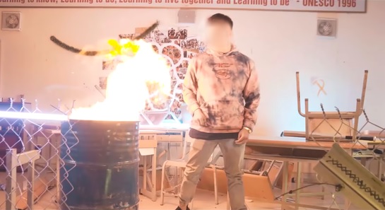 Quay MV ở trường chuyên Hà Nội - Amsterdam, rapper bị tố đốt sách vở học sinh để làm cảnh quay
