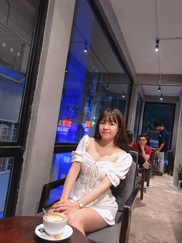 Bạn gái Đặng Văn Lâm gây sốt vì quá sexy, khoe dáng triệt để khiến NHM nghẹt thở