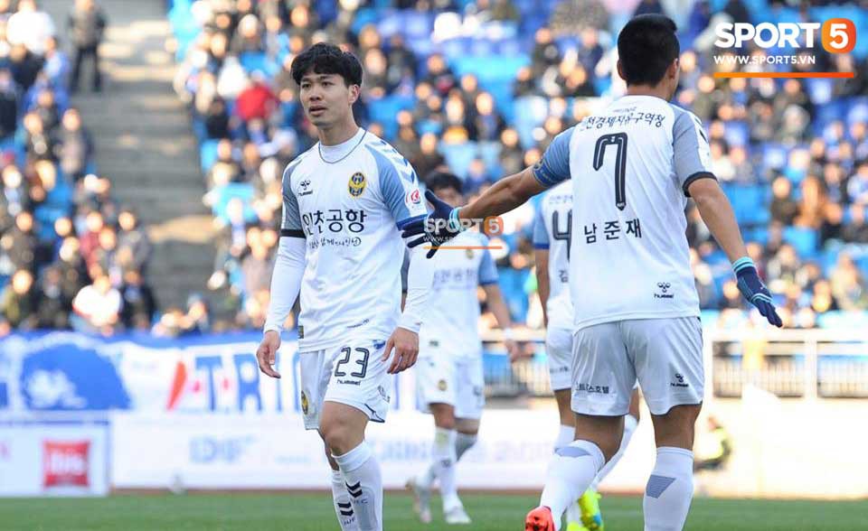 Công Phượng chơi hay khi được tung vào sân nửa hiệp đấu nhưng Incheon United vẫn thua trận