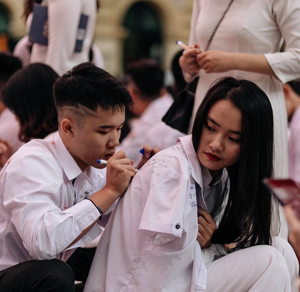 Ảnh 10: Lễ bế giảng của các trường THPT lớn nhất Hà Nội - We25.vn
