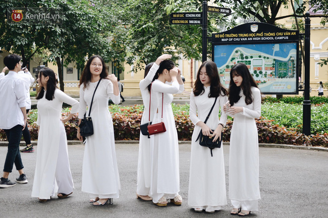 Ảnh 5: Lễ bế giảng của các trường THPT lớn nhất Hà Nội - We25.vn