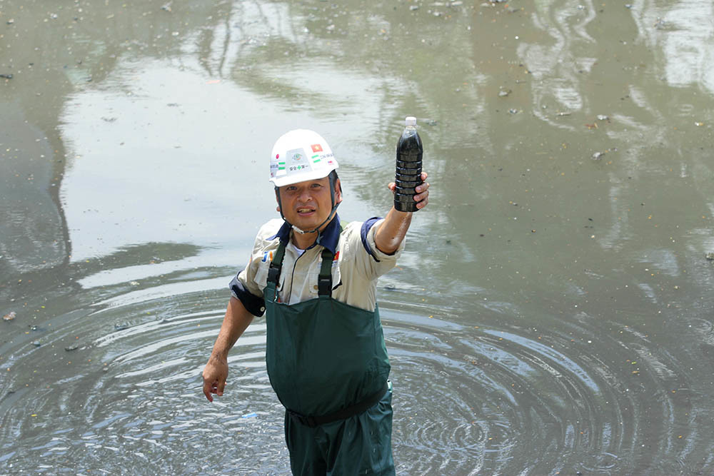 Ảnh 7: Tiến sĩ Nhật làm điều kỳ lạ giữa sông Tô Lịch - We25.vn