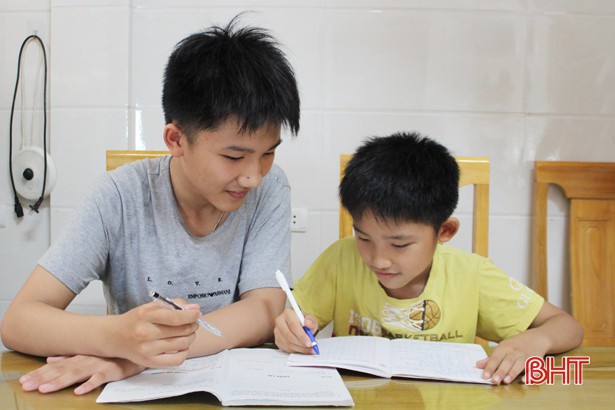Ảnh 4: Thủ khoa đầu vào trường chuyên Hà Tĩnh - We25.vn