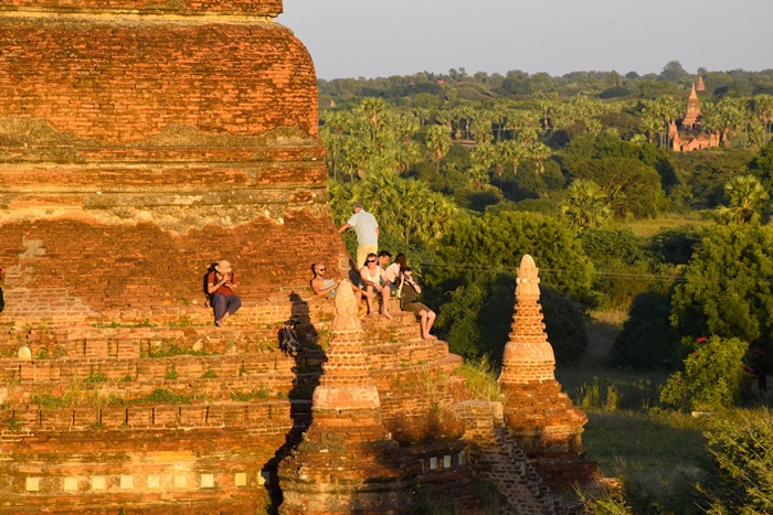 Checkin-holic: Cát chưa đầy giày - Myanmar - Nguyễn Thiên