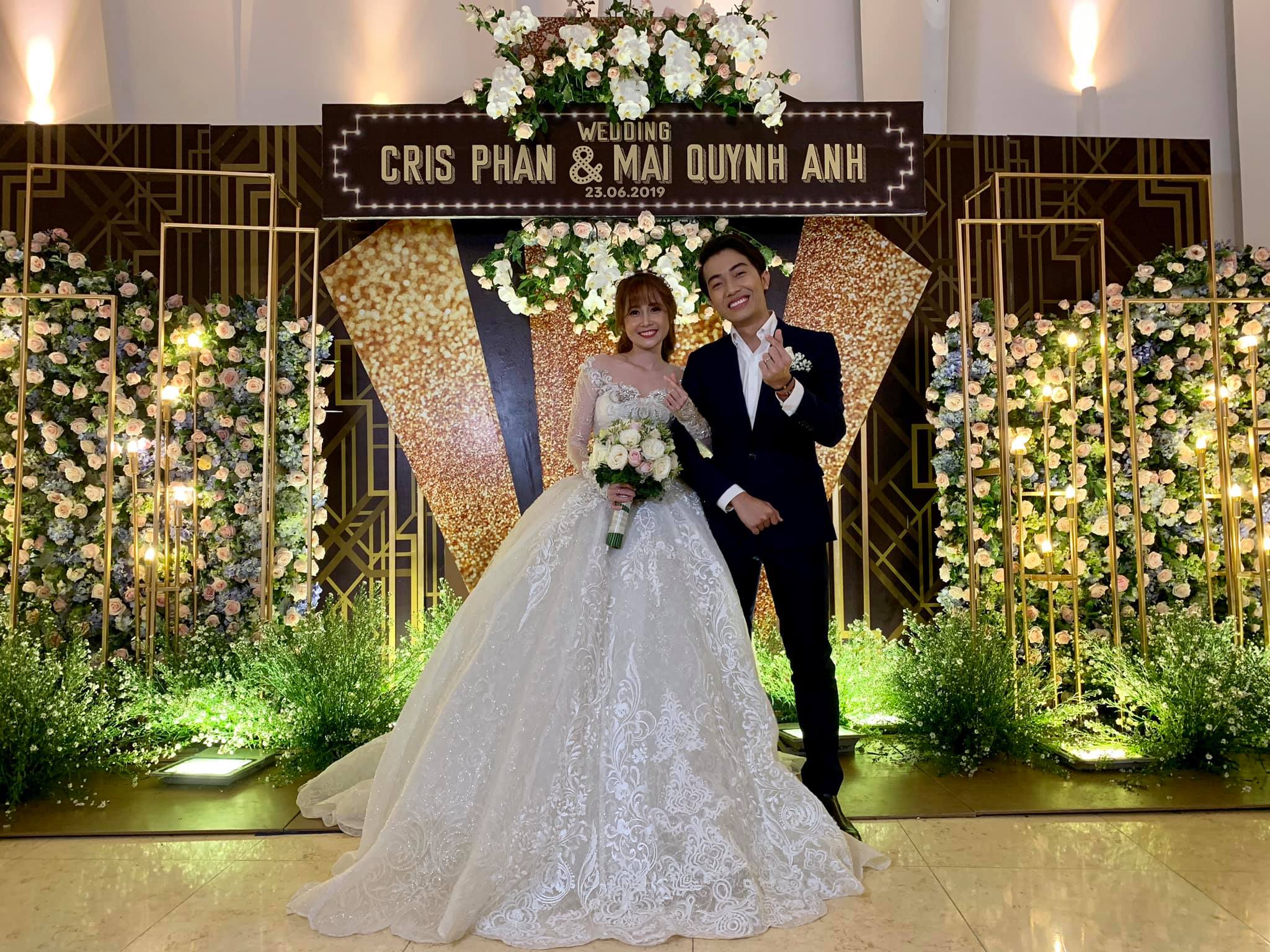 Vừa đám cưới, Cris Phan và Mai Quỳnh Anh đã vội tung ra bộ ảnh vừa nhắng nhít vừa lãng mạn khiến dân tình gato hết nấc
