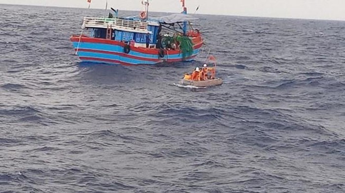 32 người Trung Quốc bị nạn may mắn được ngư dân Quảng Ngãi cứu ởTrường Sa