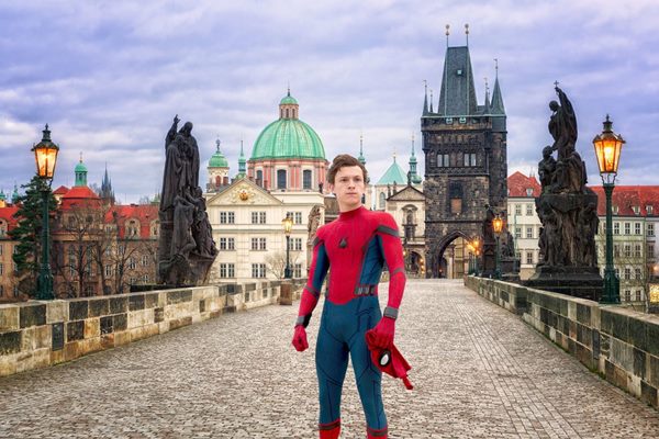 Du hành đến những tọa độ đẹp nhất châu Âu cùng “Nhện Nhọ xa nhà” Spider Man