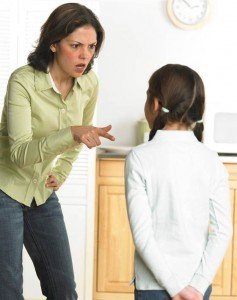 Muốn trẻ không bị ảnh hưởng đến tâm lý thì cha mẹ nên dừng ngay 3 cách xử phạt cực sai lầm này