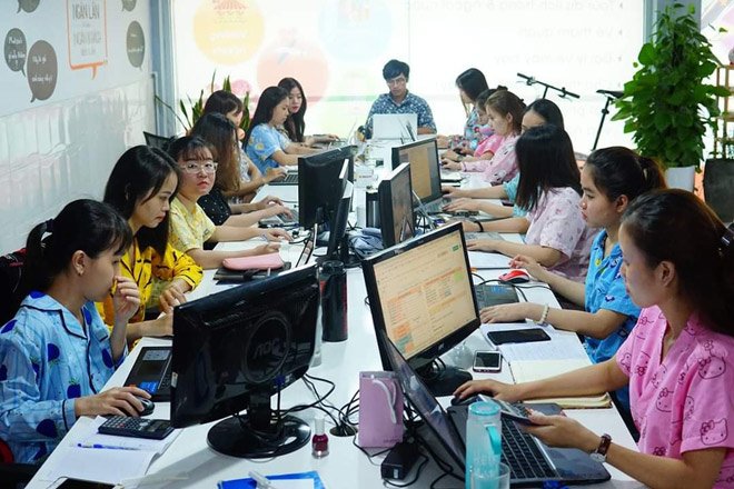 Công ti độc nhất vô nhị ở Đà Nẵng: nhân viên nữ được mặc đồ ngủ đi làm gây tranh cãi dữ dội