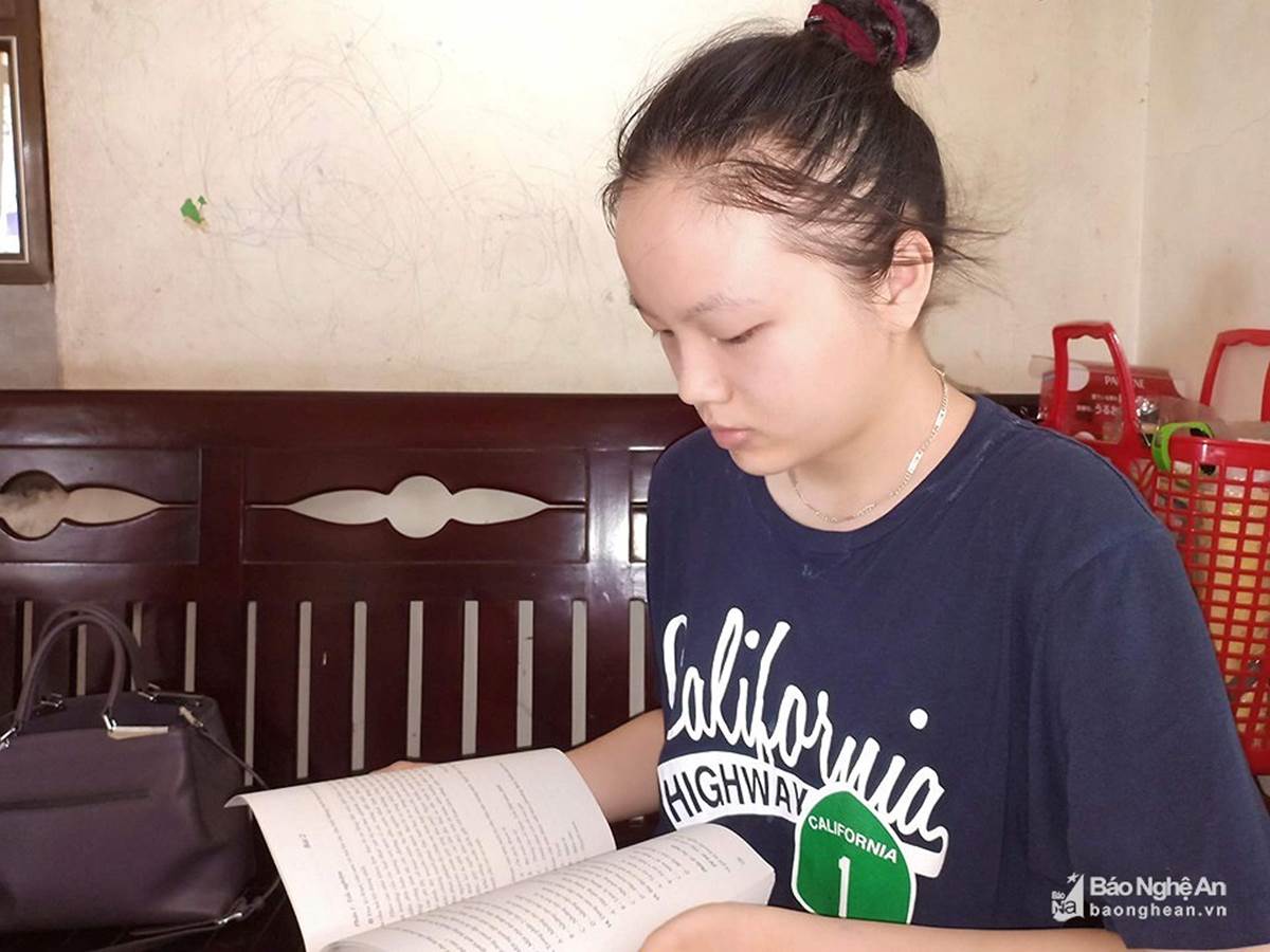 Nữ sinh Nghệ An đạt điểm 10 môn Tiếng Anh bật mí bí quyết học ngoại ngữ hiệu quả