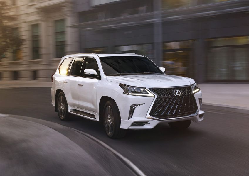 Thêm gói tùy chọn Sport Package mới, Lexus LX 2020 thêm mạnh mẽ và hầm hố