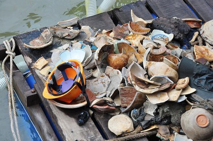 Chi 48 tỉ, một năm khai quật tàu cổ Dung Quất gây thất vọng vì thu được toàn mảnh vỡ