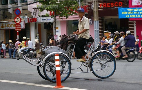 Chuyến xích lô 2,9 triệu đồng của ông lão Nhật Bản và những bức xúc không thể lắng xuống