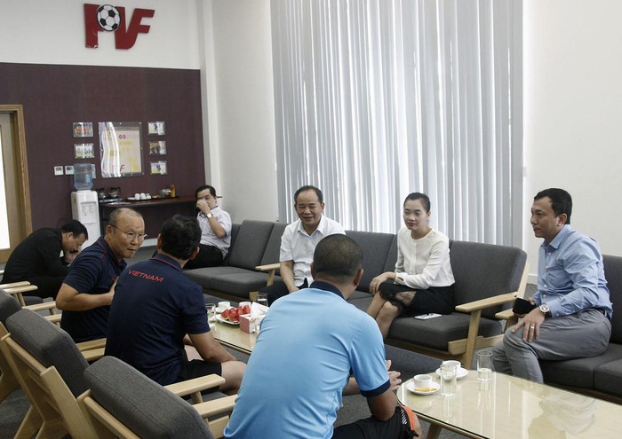 VFF sắp nối lại đàm phán hợp đồng với HLV Park Hang Seo