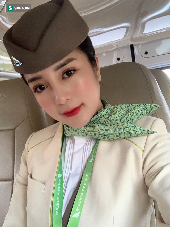 Các tiếp viên hàng không người Việt không chỉ có ngoại hình xinh đẹp mà còn mang đến nụ cười và dịch vụ tuyệt vời trên từng chuyến bay. Hãy xem ảnh liên quan để thấy sự chuyên nghiệp của họ.