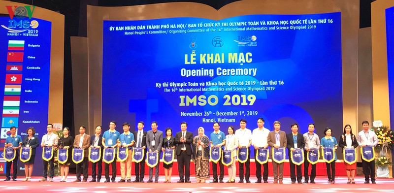 Học sinh Việt Nam xuất sắc giành 15 HCV tại kỳ thi Olympic Toán học và Khoa học quốc tế 2019 trên 