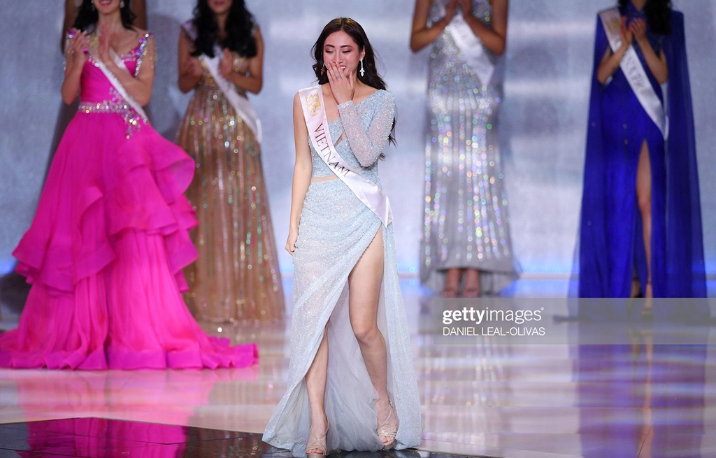 Tự mình lọt Top 12 Miss World, Lương Thuỳ Linh vẫn bị so sánh với thành tích 