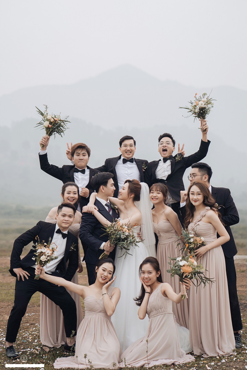 Bộ ảnh cưới độc nhất showbiz Hàn Nhìn tưởng poster phim nhan sắc cô dâu  idol đình đám Gen 2 gây choáng