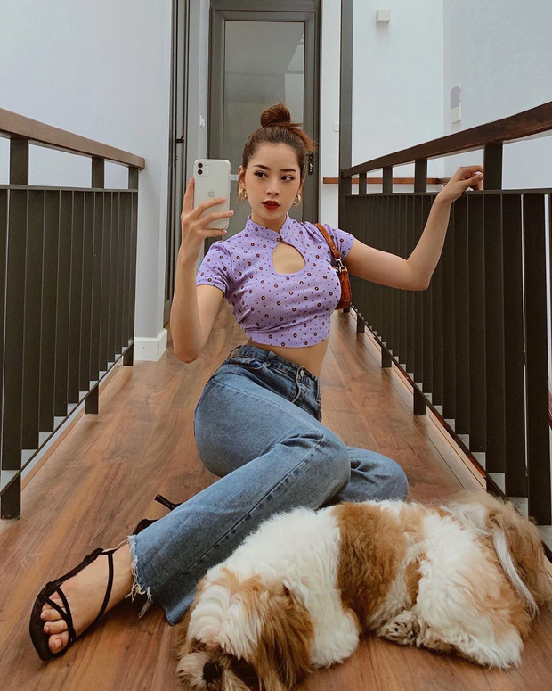 Tưởng không trend mà trend không tưởng, loạt mỹ nhân Việt bỗng đụng hàng áo crop top cổ xường xám sexy hết nút