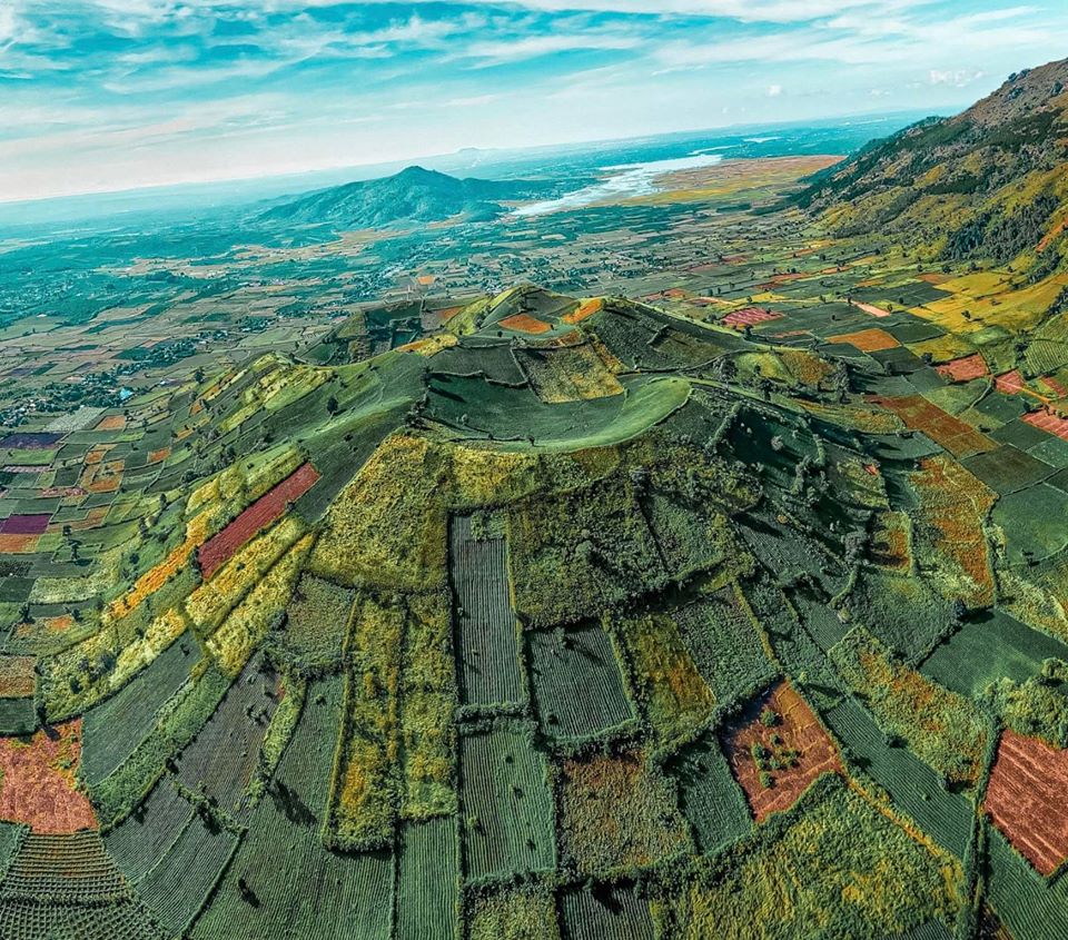 Ngọn núi lửa hùng vĩ giữa đại ngàn của Việt Nam nằm trong top ảnh Phong cảnh  đẹp nhất Thế giới 