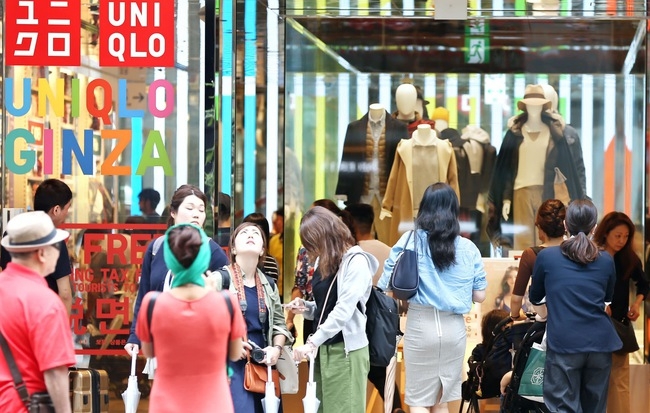 Cấp báo: Hà Nội chuẩn bị đón 2 siêu cửa hàng của UNIQLO vào cuối 2020