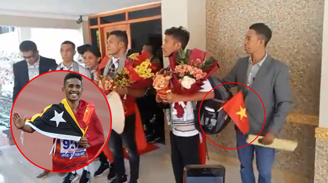 Cầm cờ Việt Nam về nước, "người hùng" Timor Leste nhận "cơn mưa" lời khen từ cộng đồng mạng
