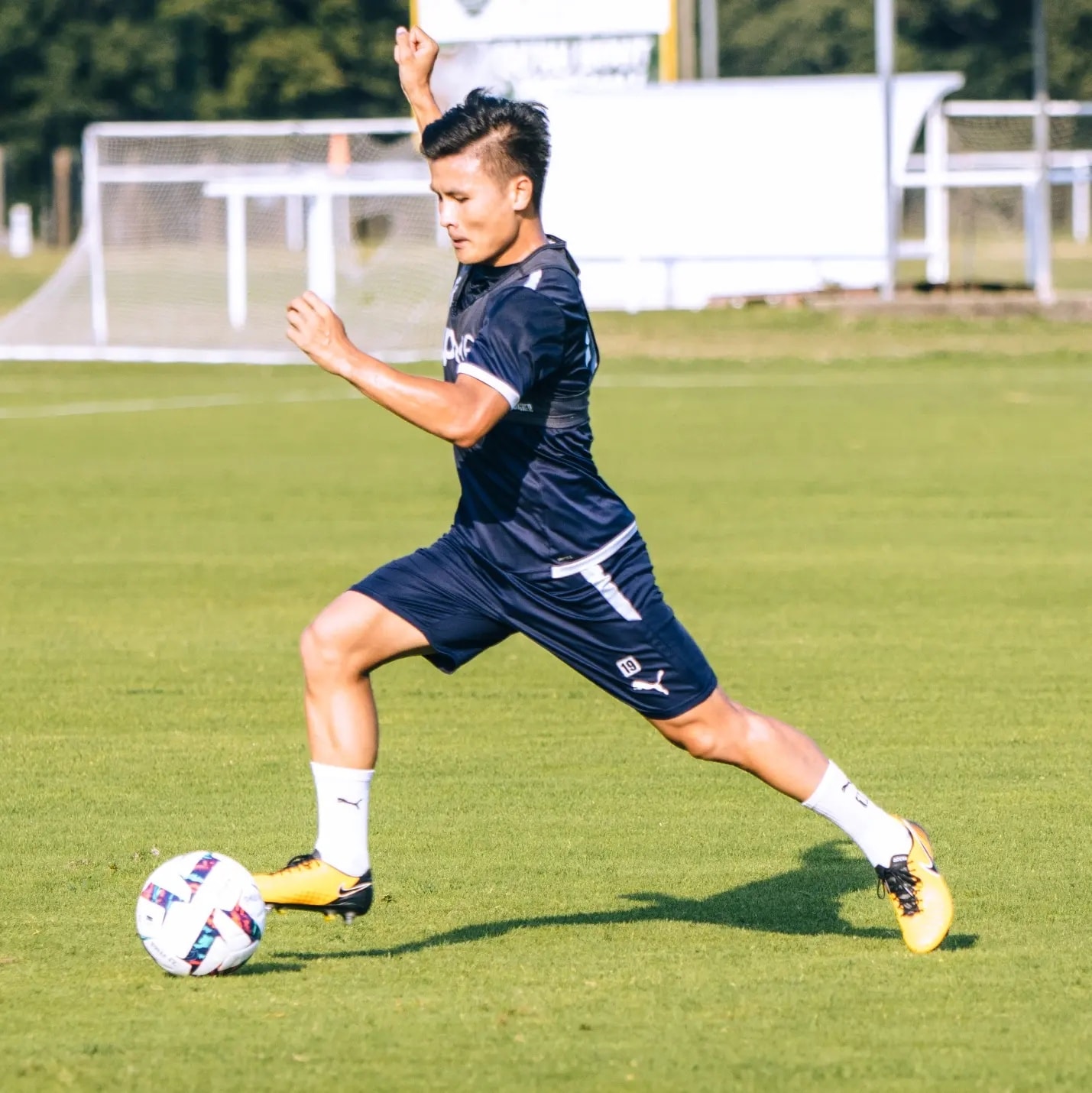 Quang Hải chơi tốt trong trong trận thua của Pau FC