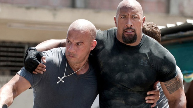 Vin Diesel phản ứng "lạ" khi The Rock tuyên bố trở lại Fast X