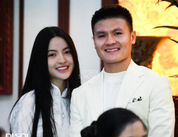 Toàn cảnh lễ dạm ngõ của Quang Hải - Chu Thanh Huyền: Cô dâu chú rể cười tít mắt, mừng rỡ như "vớ được vàng"