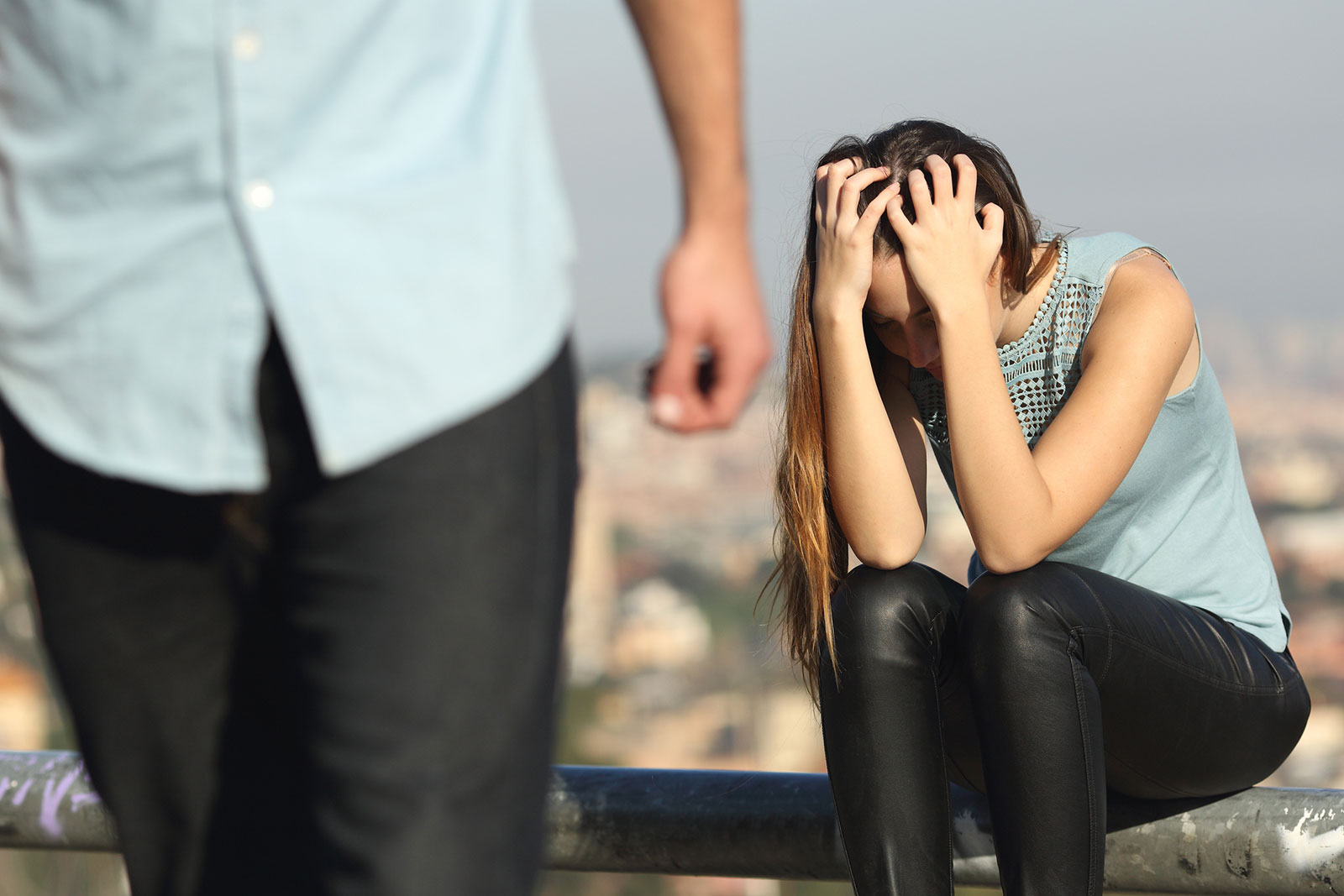 10 dấu hiệu cho thấy bạn cần rời bỏ một mối quan hệ tình cảm