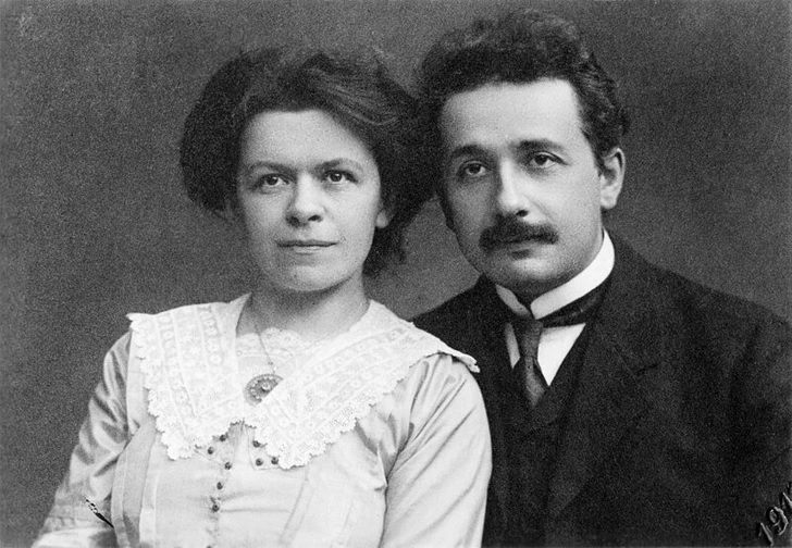 người vợ thiên tài của Albert Einstein